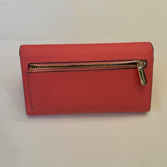 Michael Kors Jet Set Travel Large Trifold Wallet Grapefruit Pink - Picture 2 of 16